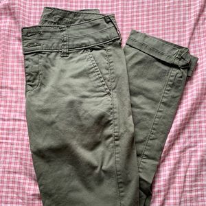 AE women's olive khaki in 00 short